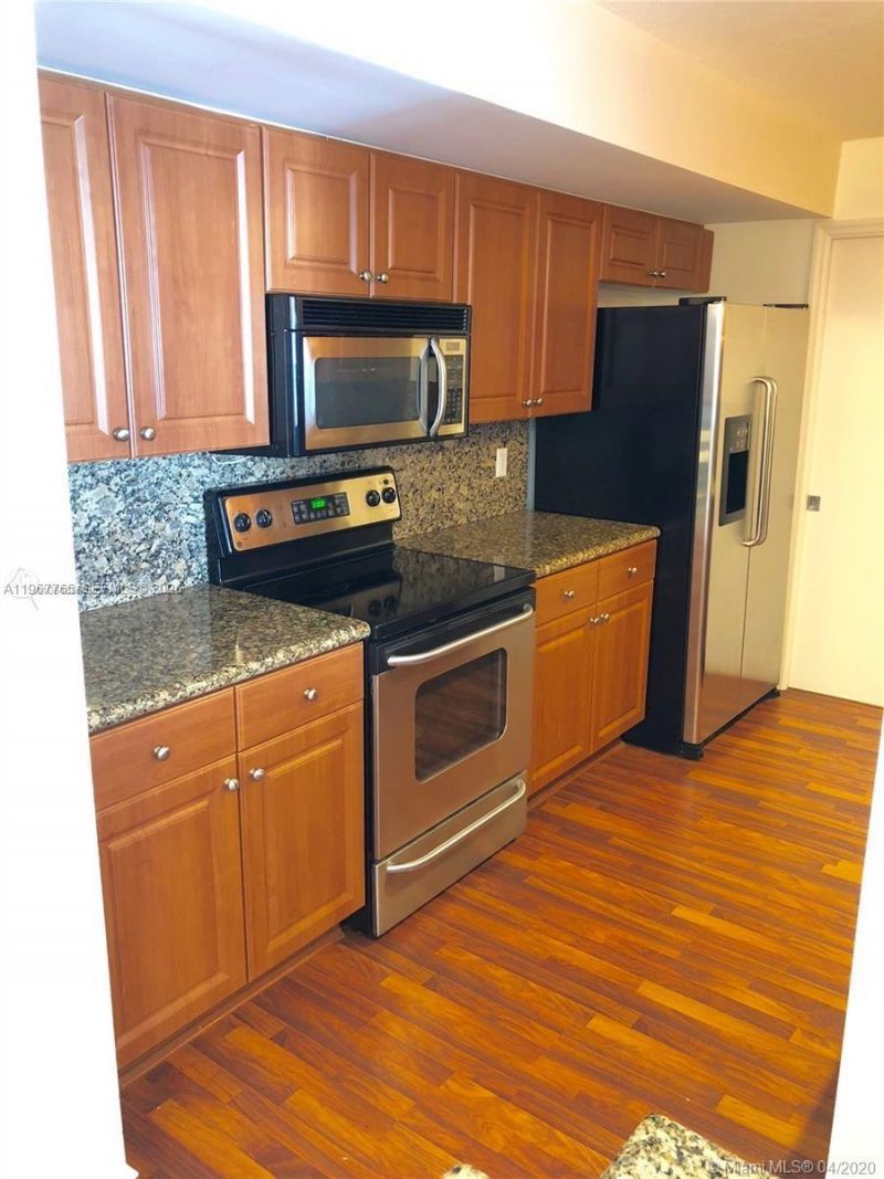 6917 Collins Ave, Unit 1204, Miami Beach, FL 33141 Photo