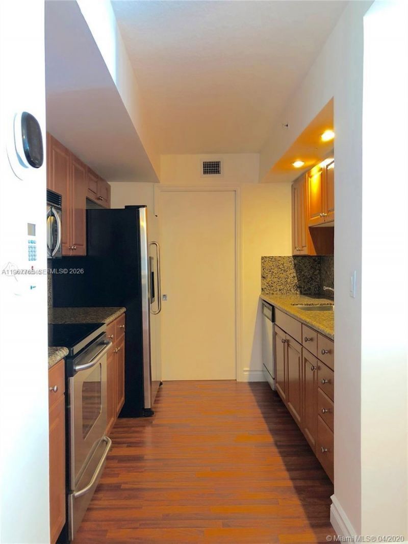 6917 Collins Ave, Unit 1204, Miami Beach, FL 33141 Photo