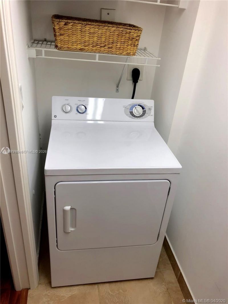 6917 Collins Ave, Unit 1204, Miami Beach, FL 33141 Photo