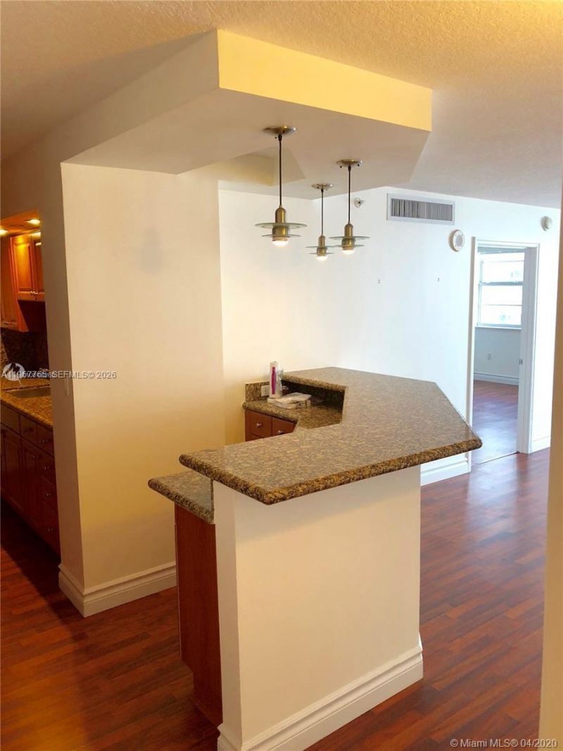 6917 Collins Ave, Unit 1204, Miami Beach, FL 33141 Photo