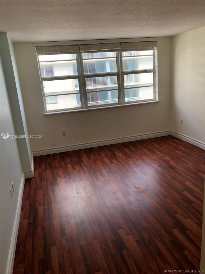 6917 Collins Ave, Unit 1204, Miami Beach, FL 33141 Photo