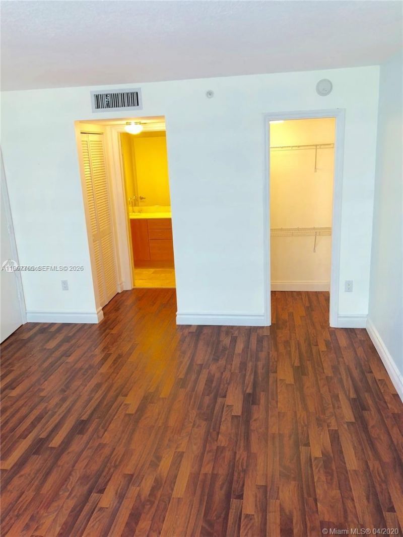 6917 Collins Ave, Unit 1204, Miami Beach, FL 33141 Photo