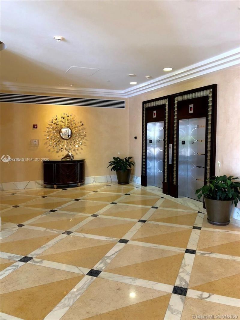 6917 Collins Ave, Unit 1204, Miami Beach, FL 33141 Photo