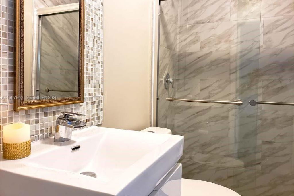 6634 SW 76th Ter, South Miami, FL 33143 Photo