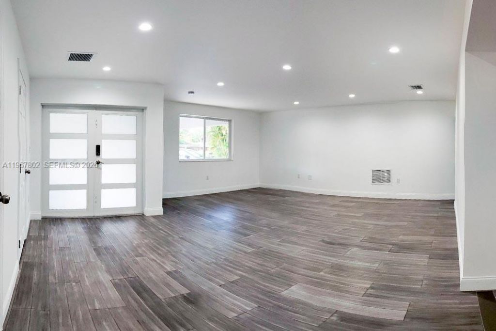 6634 SW 76th Ter, South Miami, FL 33143 Photo