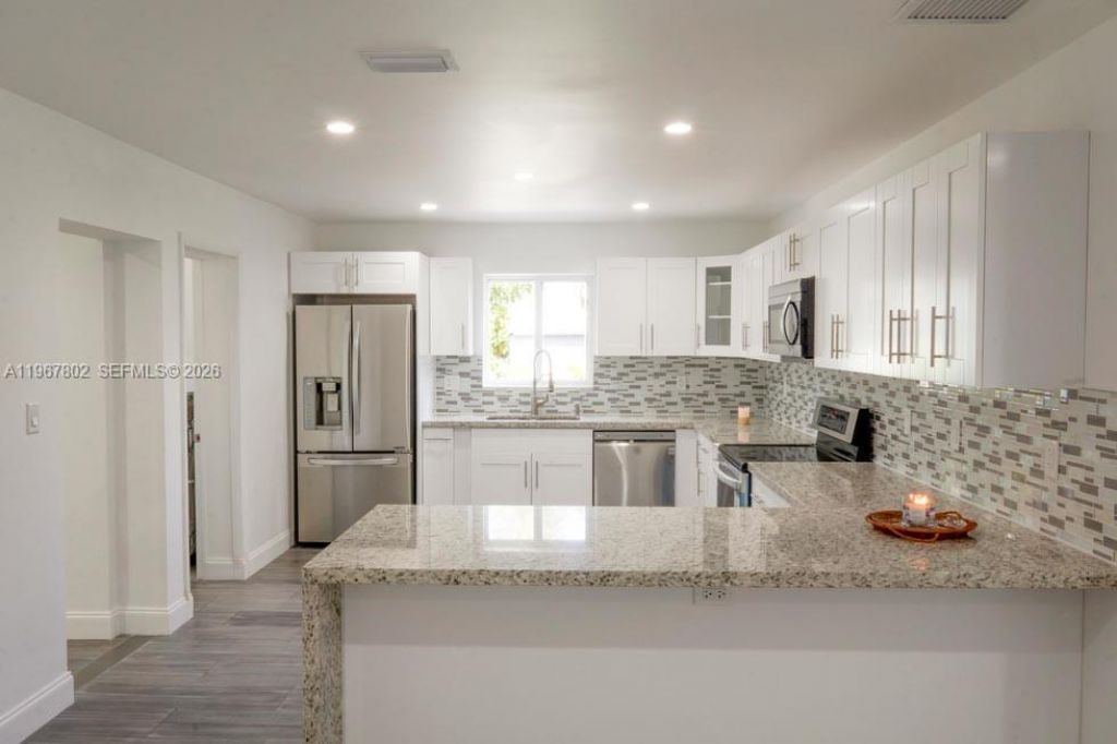 6634 SW 76th Ter, South Miami, FL 33143 Photo