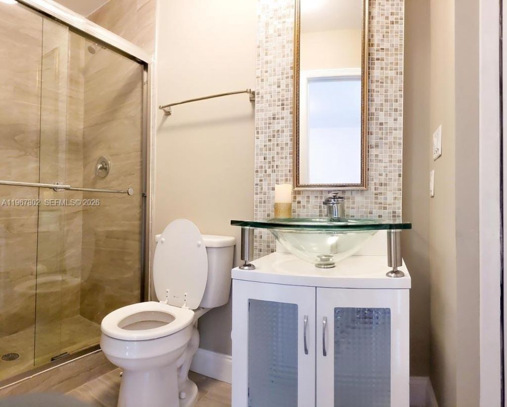 6634 SW 76th Ter, South Miami, FL 33143 Photo