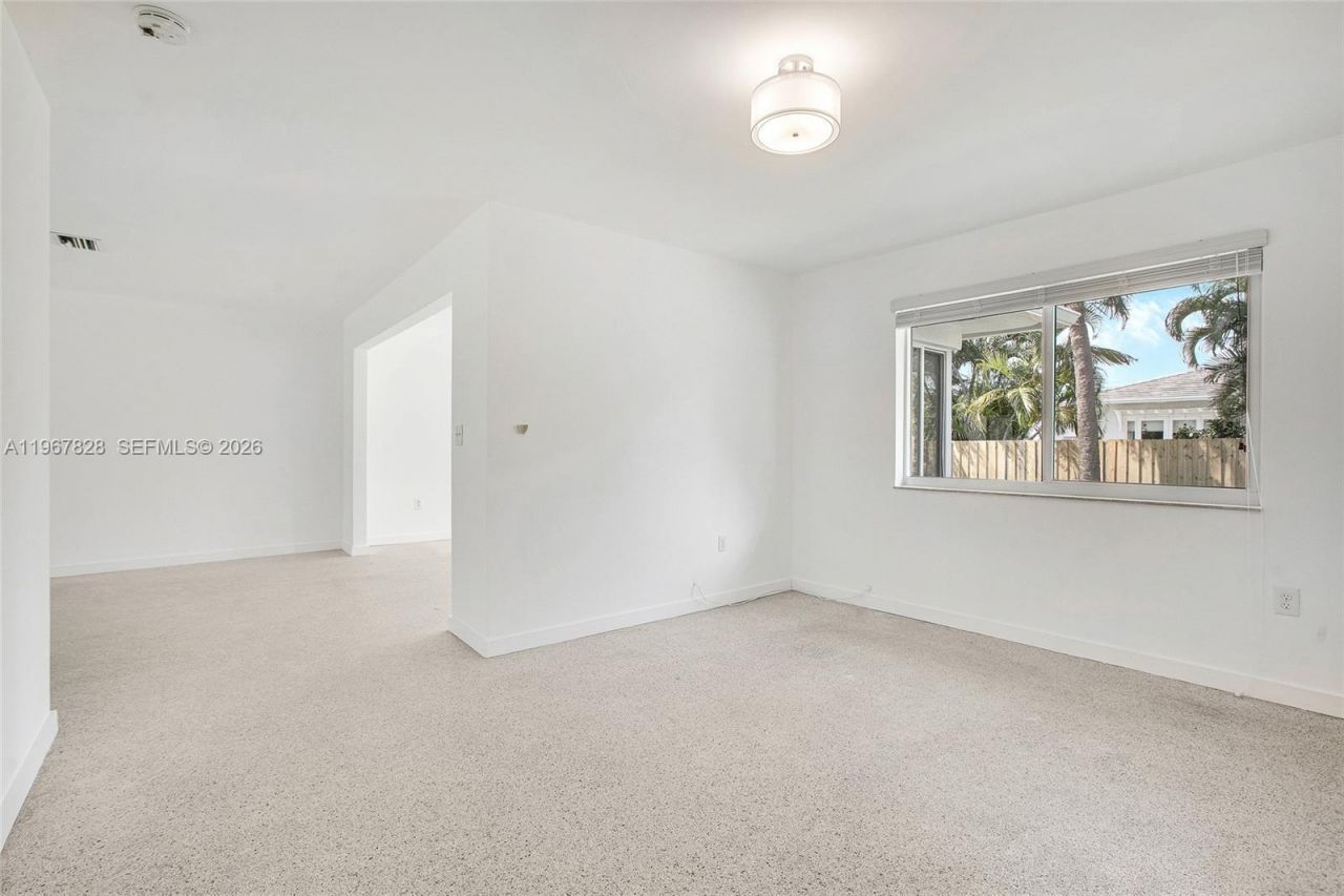 9372 Abbott Ave , Surfside, FL 33154 Photo