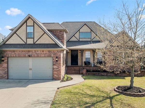 5607 Chadwick Drive, Rogers, AR 72758