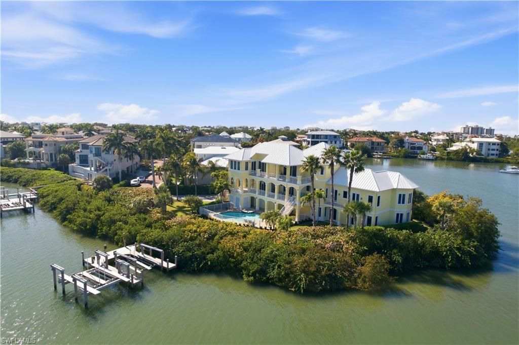 195 San Mateo Dr , Bonita Springs, FL 34134 Photo