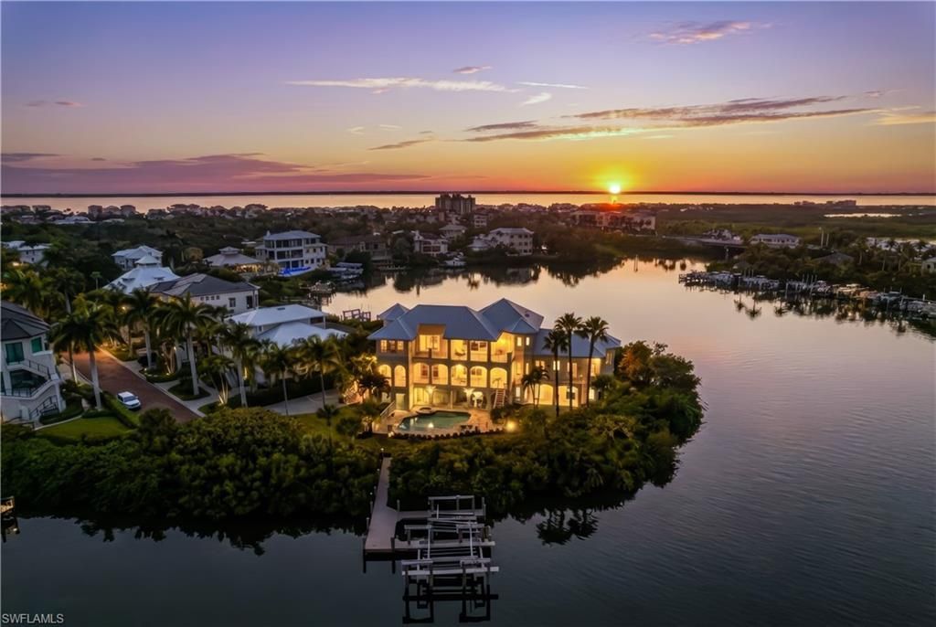 195 San Mateo Dr , Bonita Springs, FL 34134 Photo