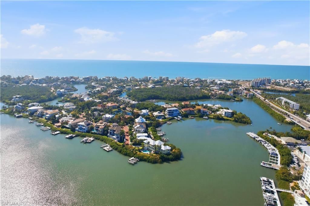 195 San Mateo Dr , Bonita Springs, FL 34134 Photo