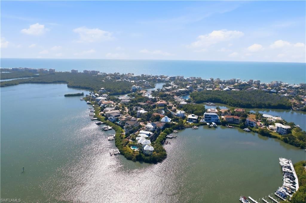 195 San Mateo Dr , Bonita Springs, FL 34134 Photo