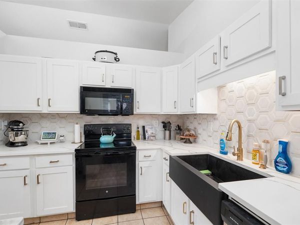 6700 Oriole Court, Fort Worth, TX 76137