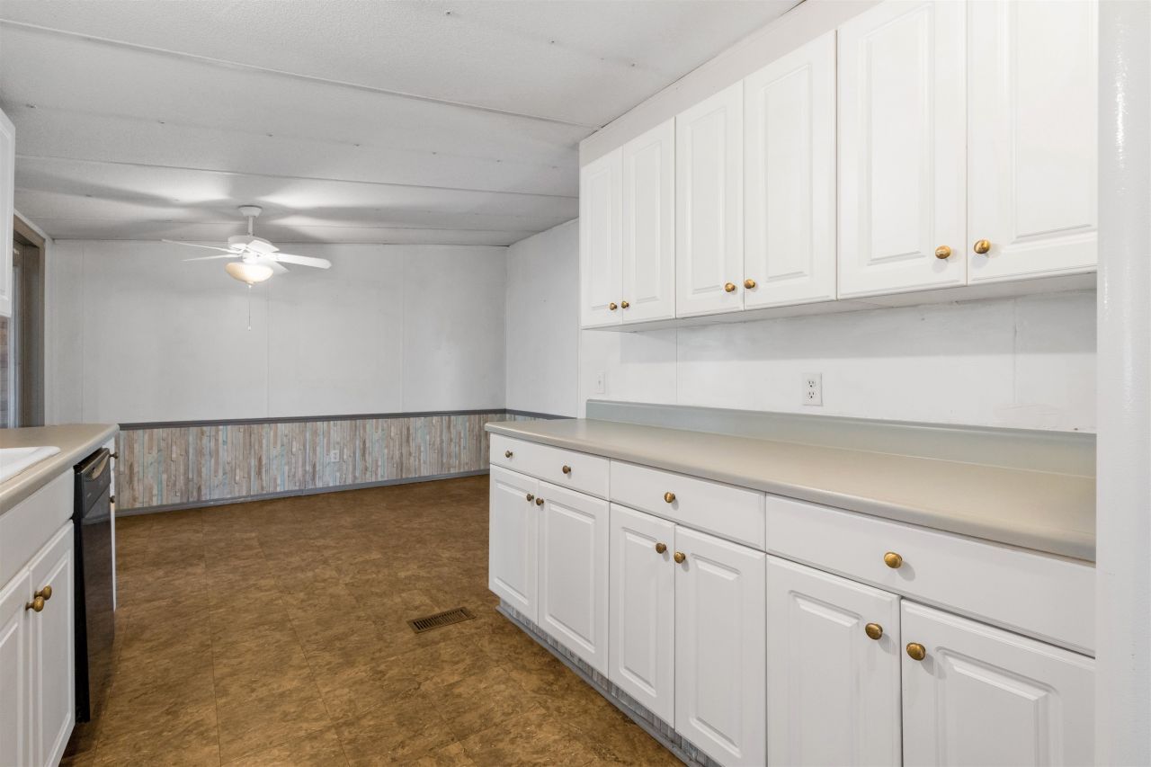 3385 High Hill Dr. Photo 15