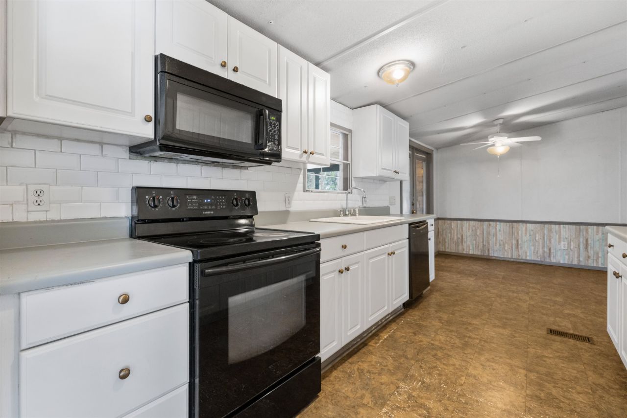 3385 High Hill Dr. Photo 18