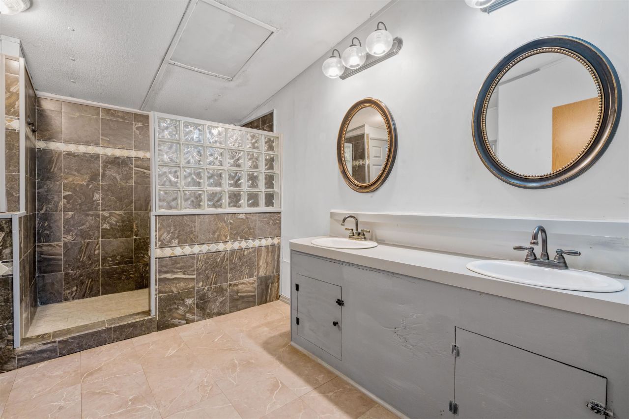 3385 High Hill Dr. Photo 21