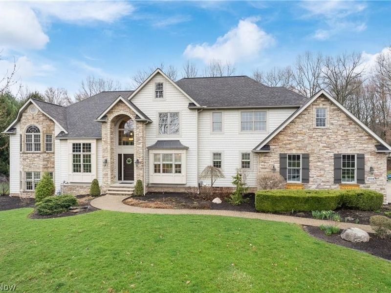 1014 Kings Ridge Boulevard, Wadsworth, OH 44281 Photo 1