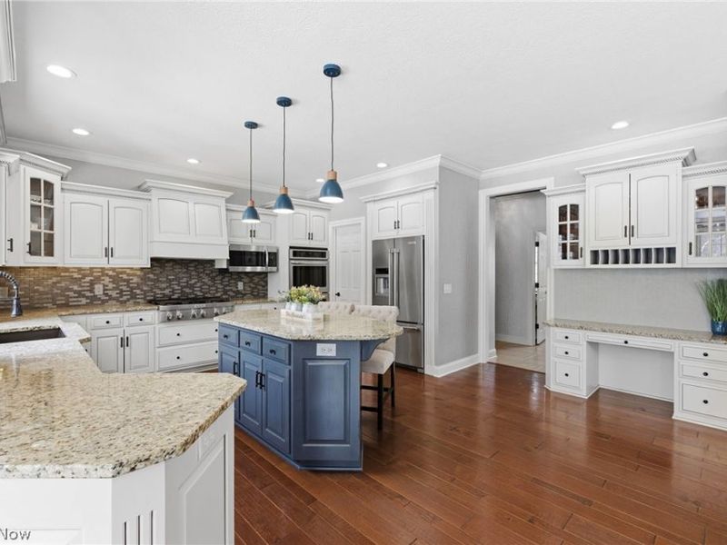 1014 Kings Ridge Boulevard, Wadsworth, OH 44281 Photo 12