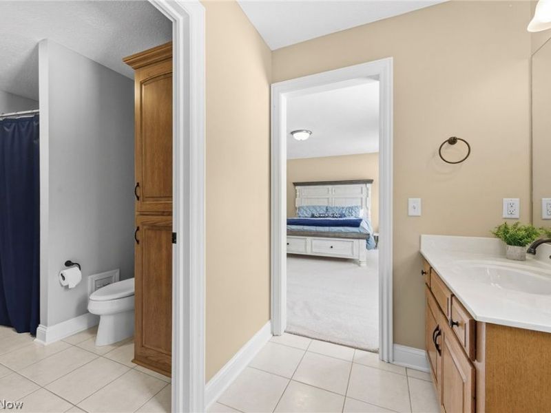 1014 Kings Ridge Boulevard, Wadsworth, OH 44281 Photo 30