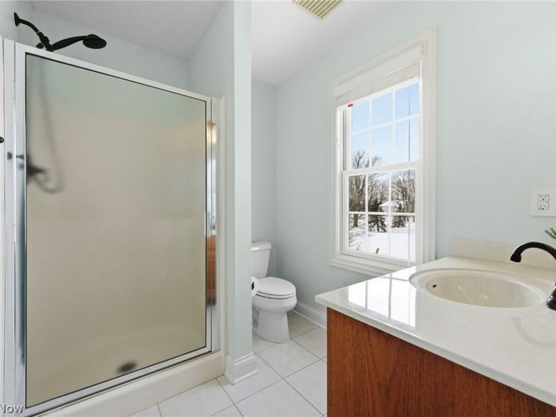 1014 Kings Ridge Boulevard, Wadsworth, OH 44281 Photo 34