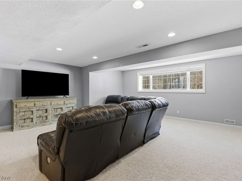 1014 Kings Ridge Boulevard, Wadsworth, OH 44281 Photo 42