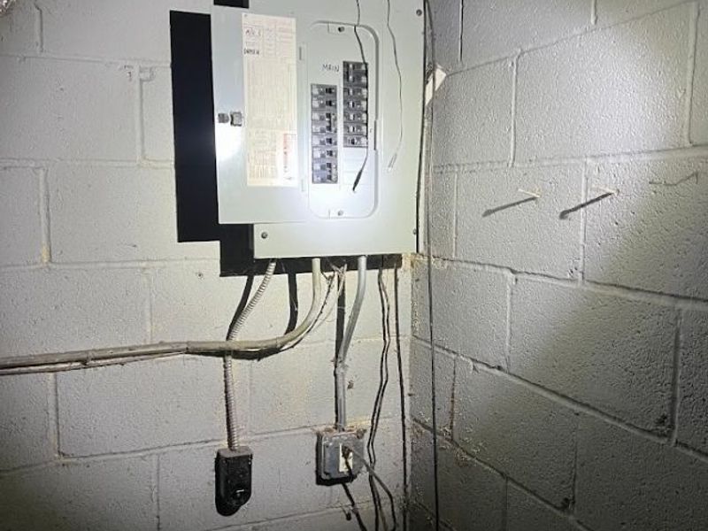 4680 Beechgrove Avenue, Cleveland, OH 44125 Photo 15