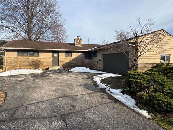 2545 Buckhurst Drive, Beachwood, OH 44122