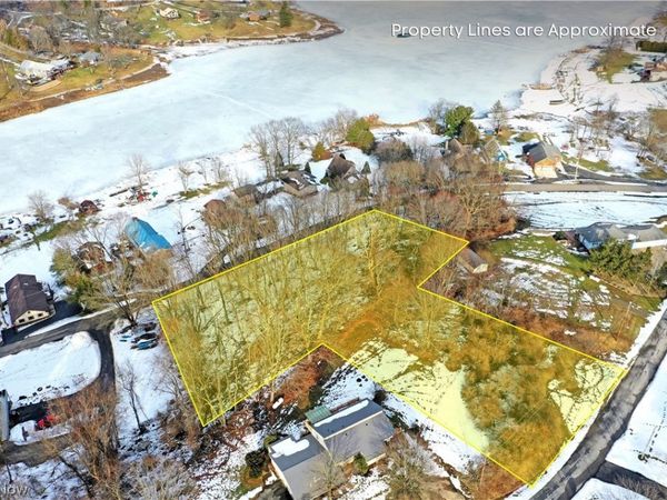 47912 Tomahawk Drive, Negley, OH 44441