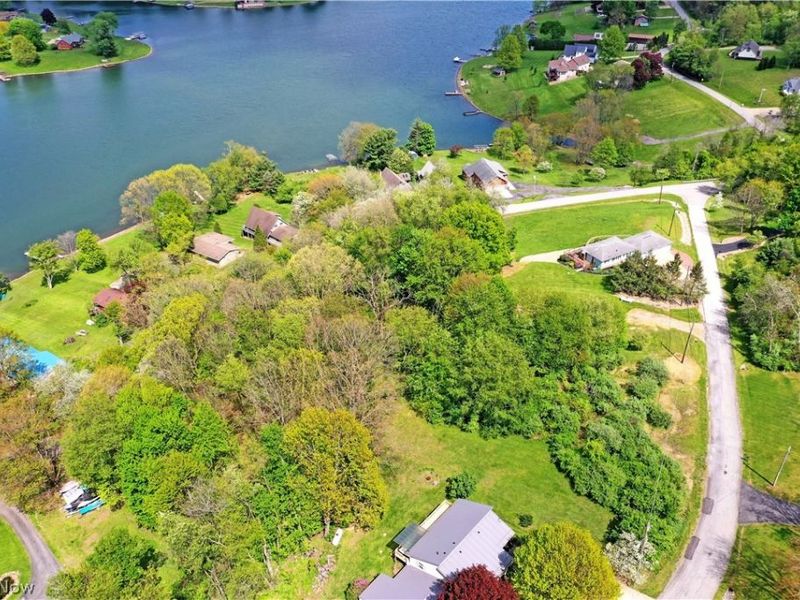 47912 Tomahawk Drive, Negley, OH 44441 Photo 17