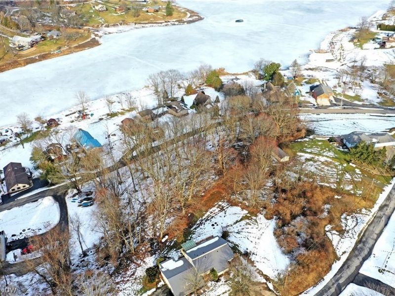 47912 Tomahawk Drive, Negley, OH 44441 Photo 2