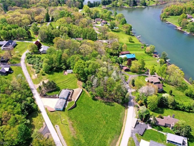 47912 Tomahawk Drive, Negley, OH 44441 Photo 7