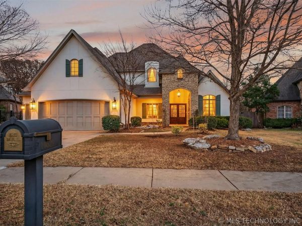 10529 S 92nd East Circle, Bixby, OK 74133