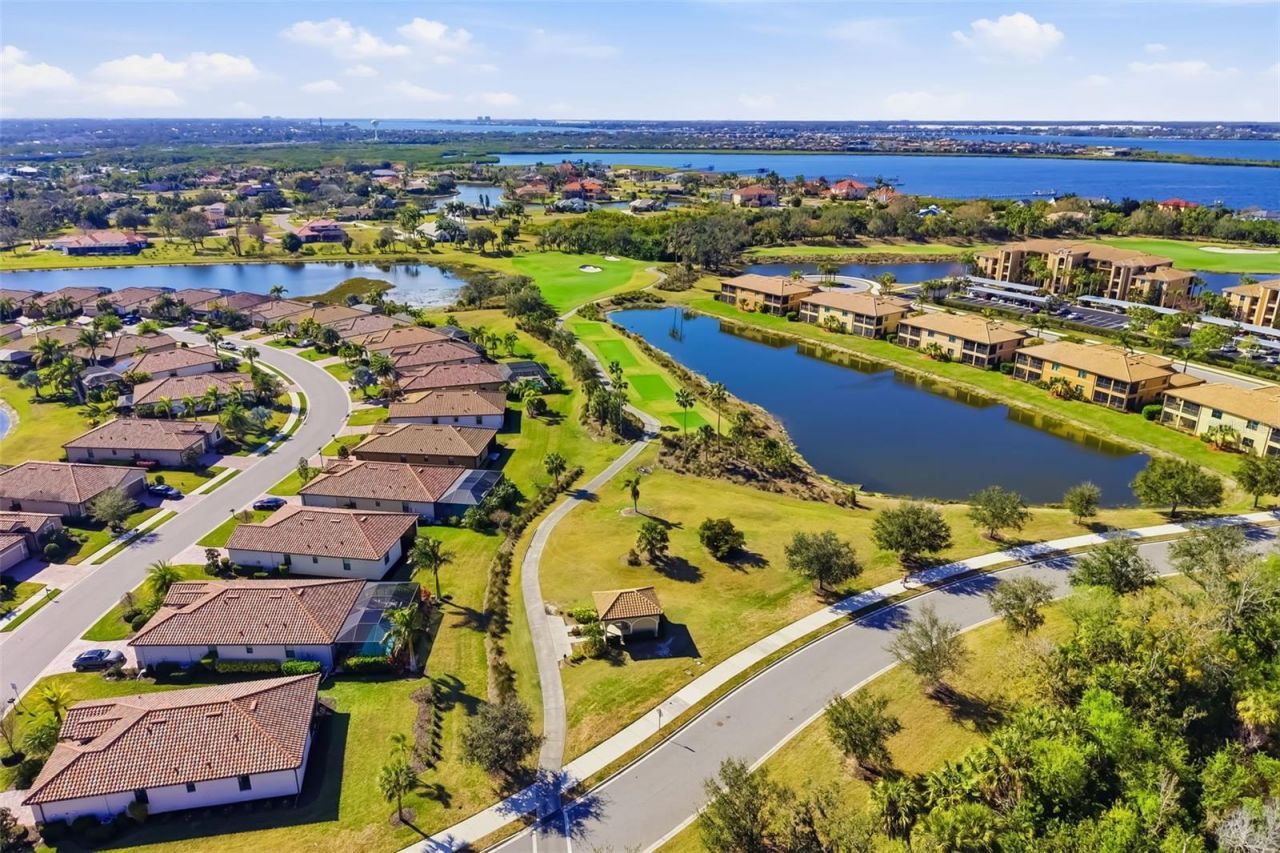 6462 Willowshire Way, Bradenton, FL 34212 Photo