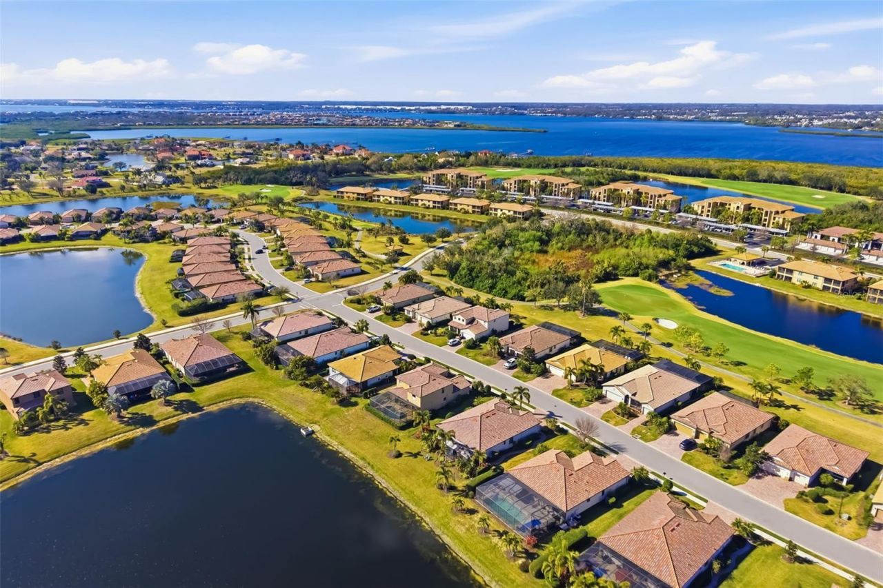 6462 Willowshire Way, Bradenton, FL 34212 Photo