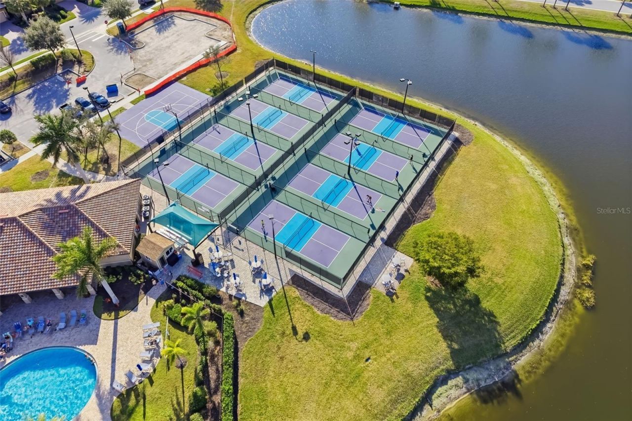 6462 Willowshire Way, Bradenton, FL 34212 Photo