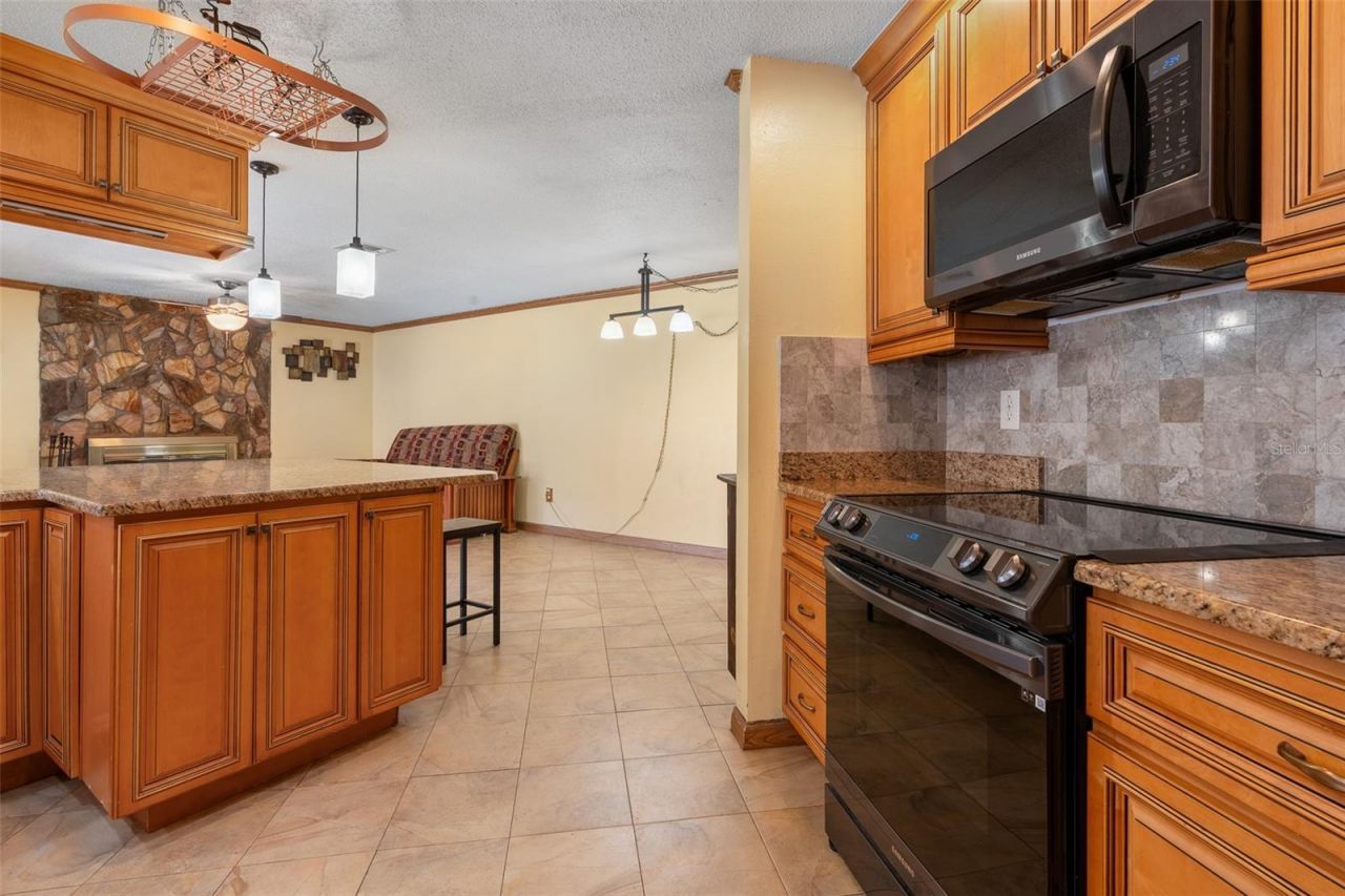 12114 Rhonda Terrace, Seminole, FL 33772 Photo