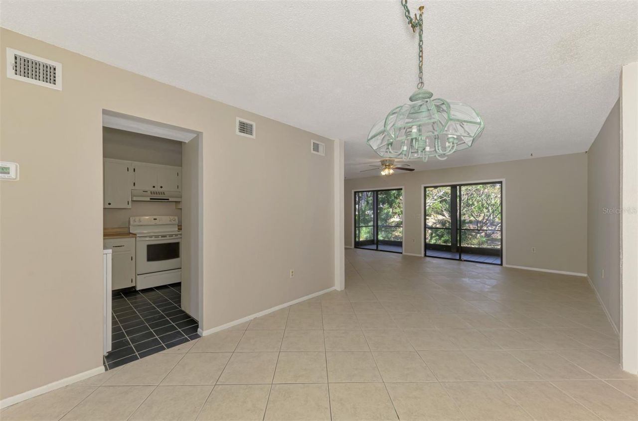 984 N Beneva Road, Unit T7, Sarasota, FL 34232 Photo