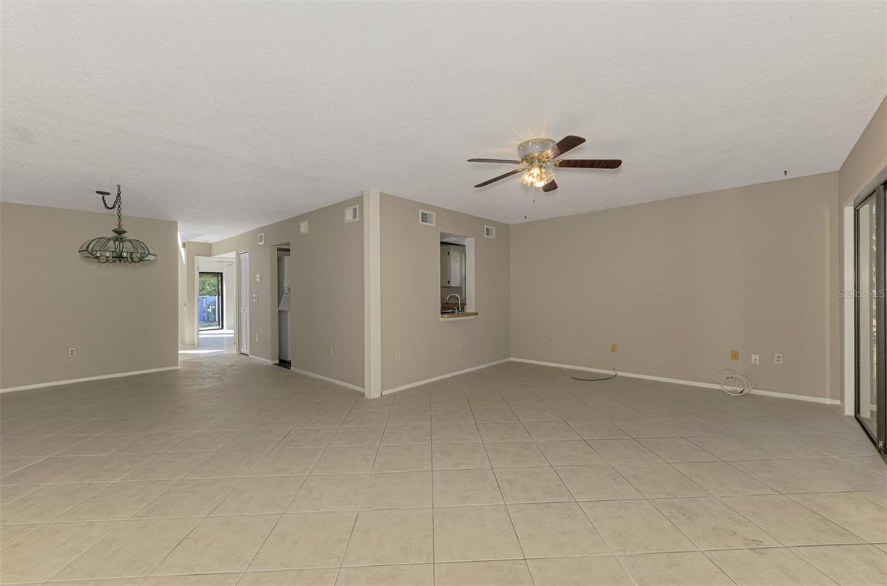 984 N Beneva Road, Unit T7, Sarasota, FL 34232 Photo