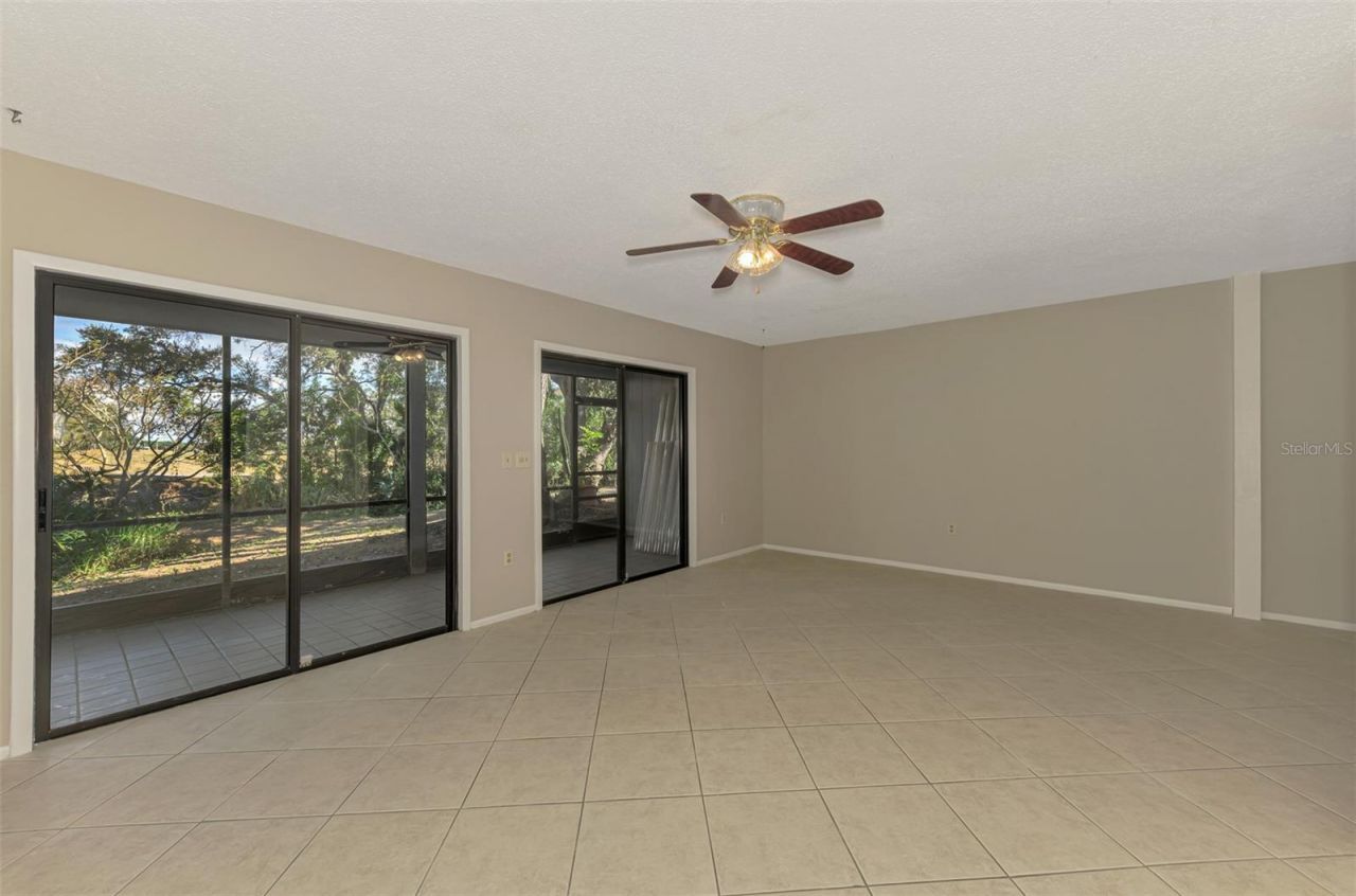 984 N Beneva Road, Unit T7, Sarasota, FL 34232 Photo