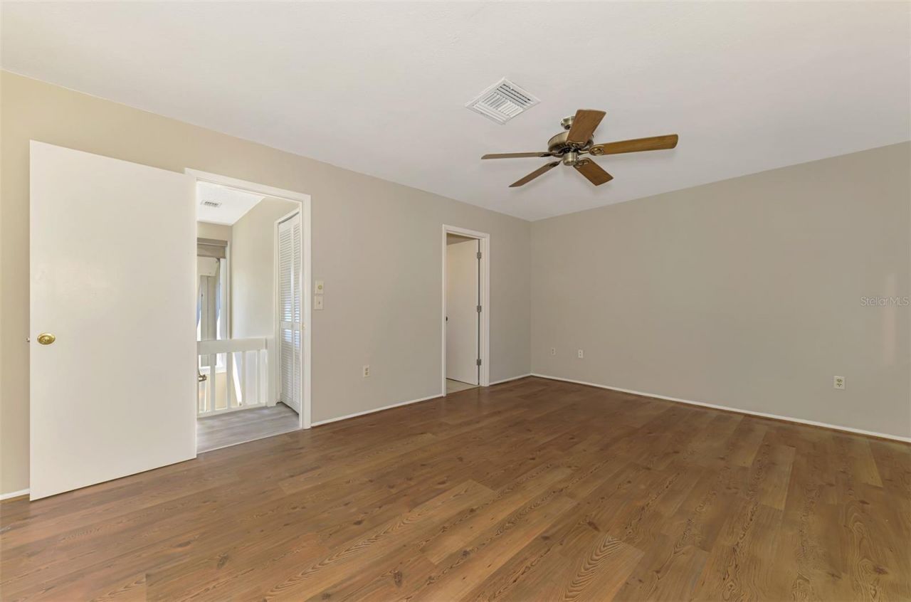 984 N Beneva Road, Unit T7, Sarasota, FL 34232 Photo