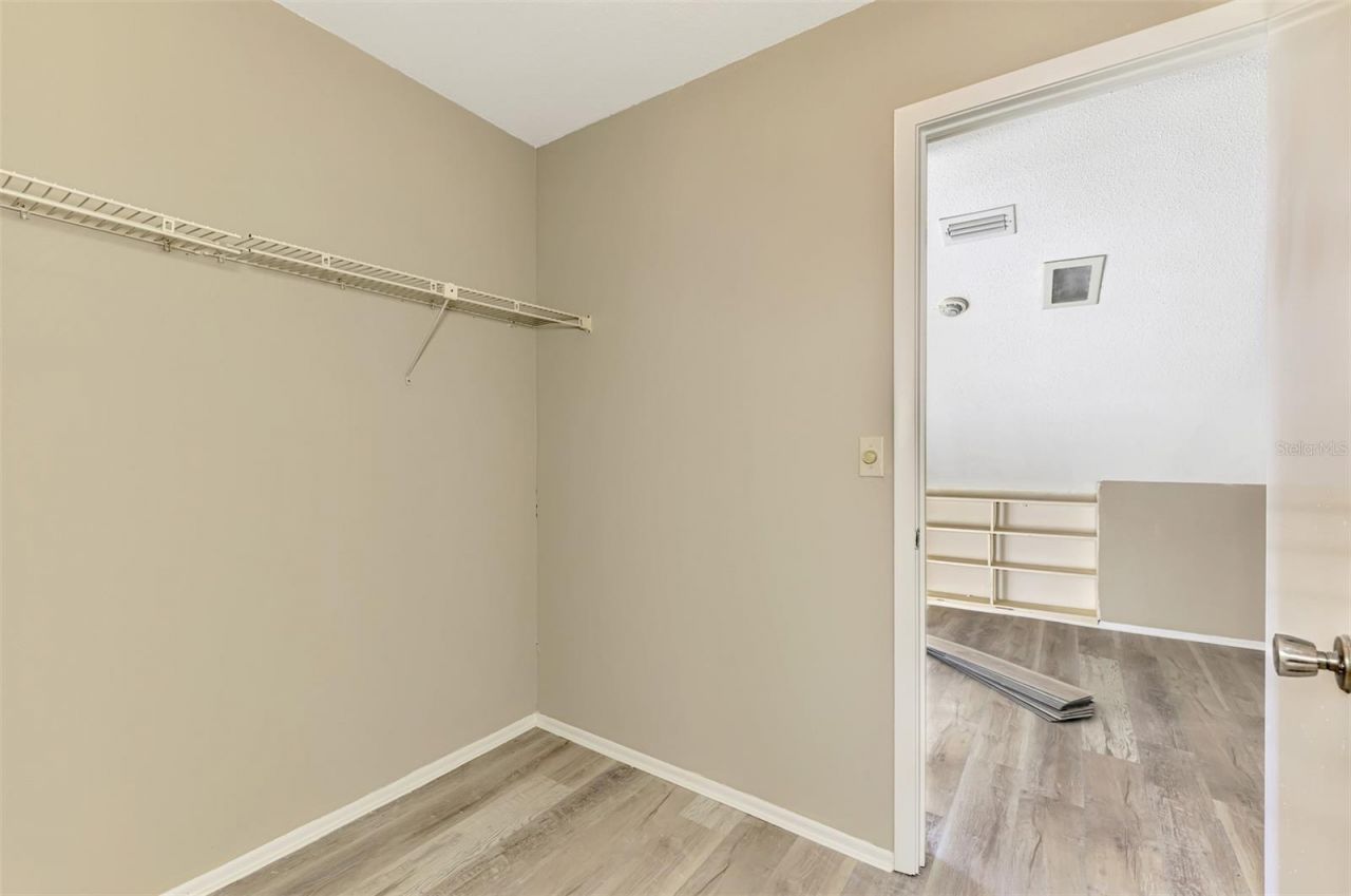 984 N Beneva Road, Unit T7, Sarasota, FL 34232 Photo