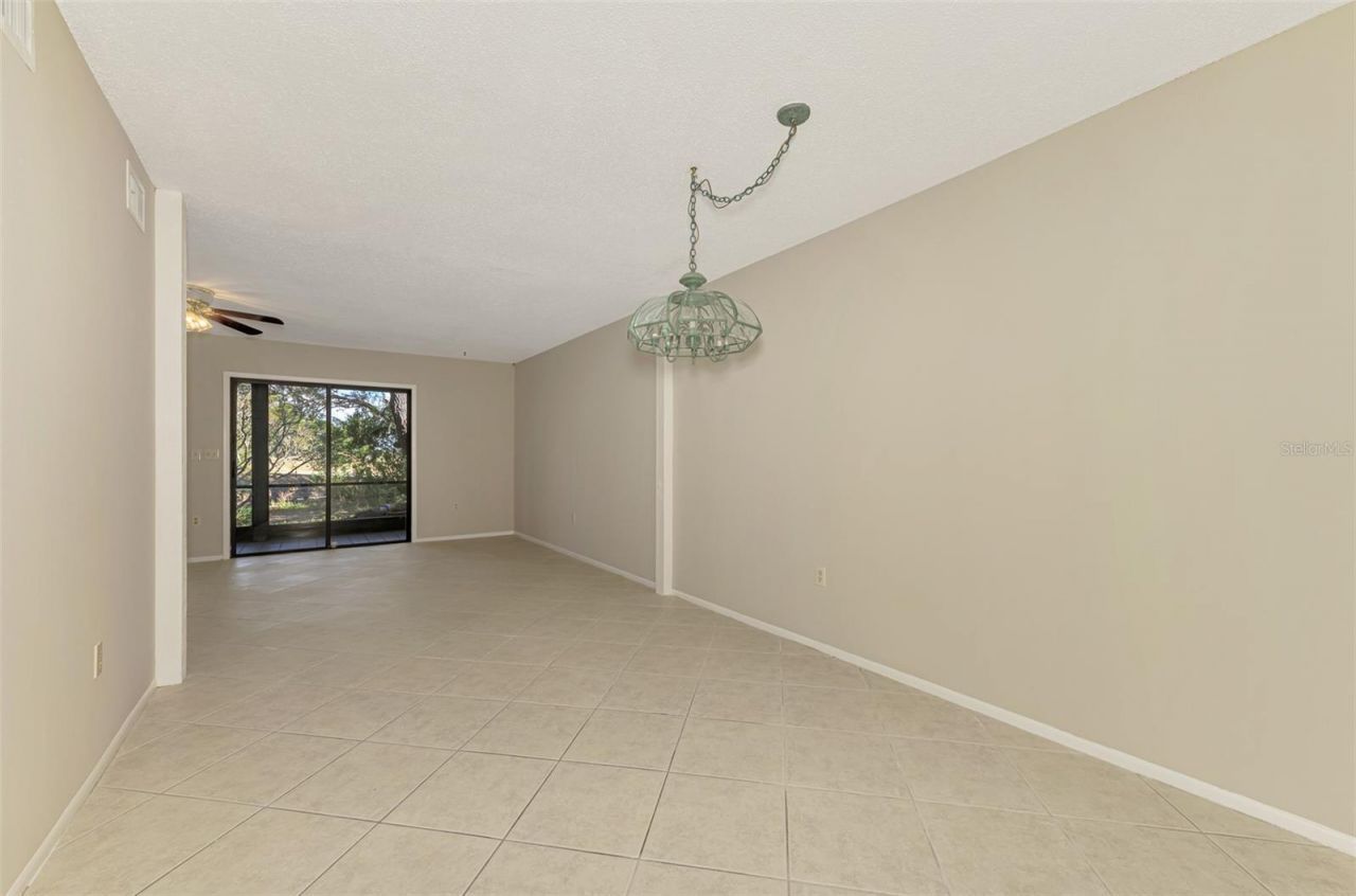984 N Beneva Road, Unit T7, Sarasota, FL 34232 Photo