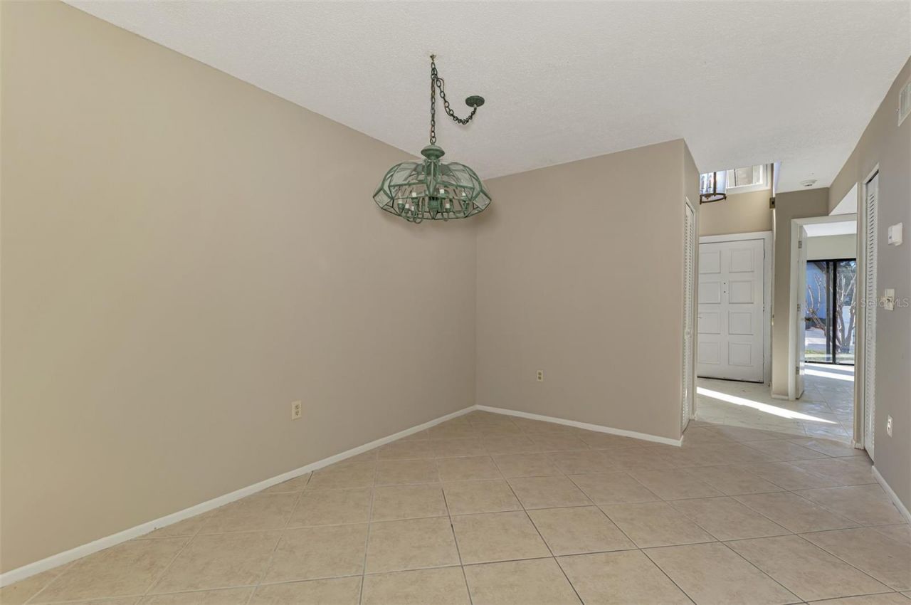 984 N Beneva Road, Unit T7, Sarasota, FL 34232 Photo
