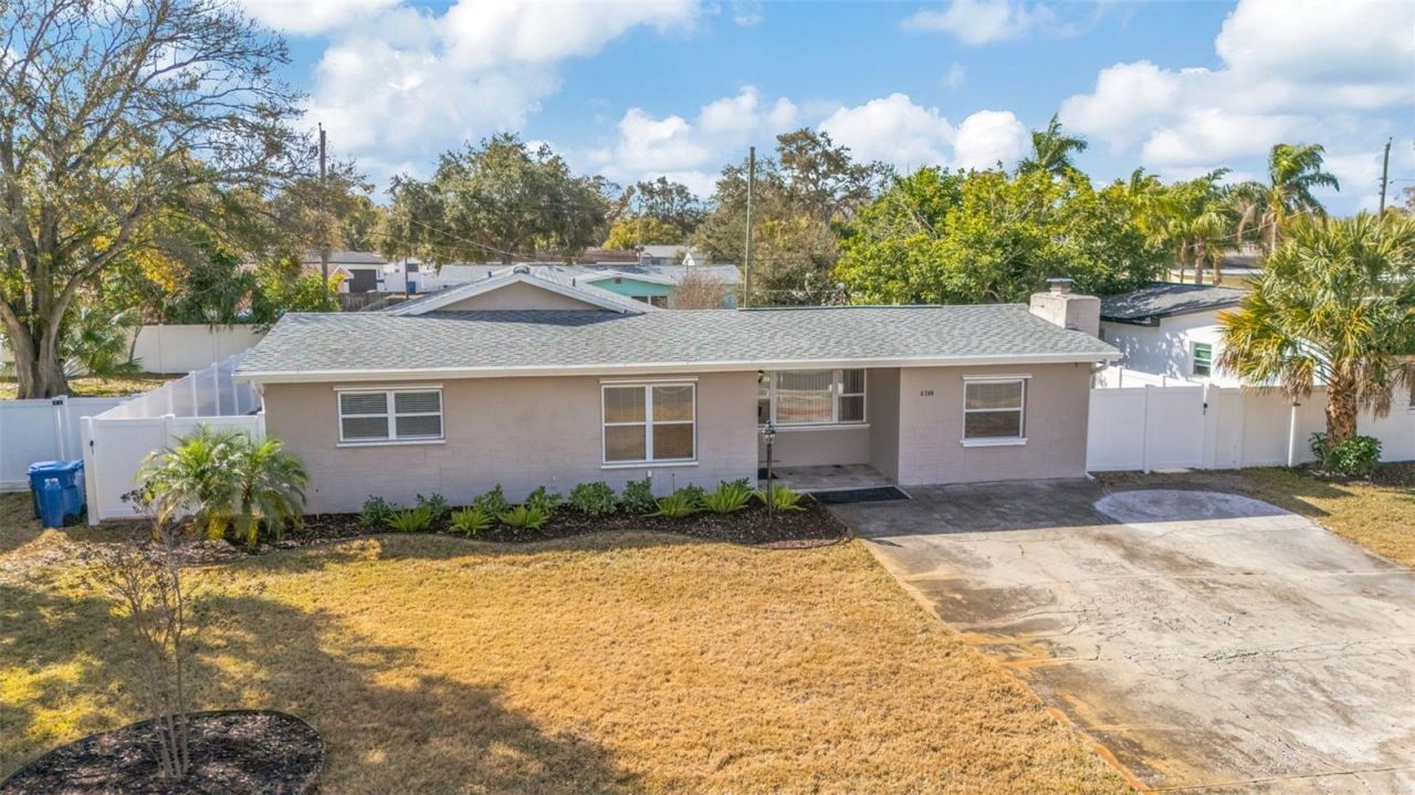 6700 33rd Avenue N, Saint Petersburg, FL 33710 Photo