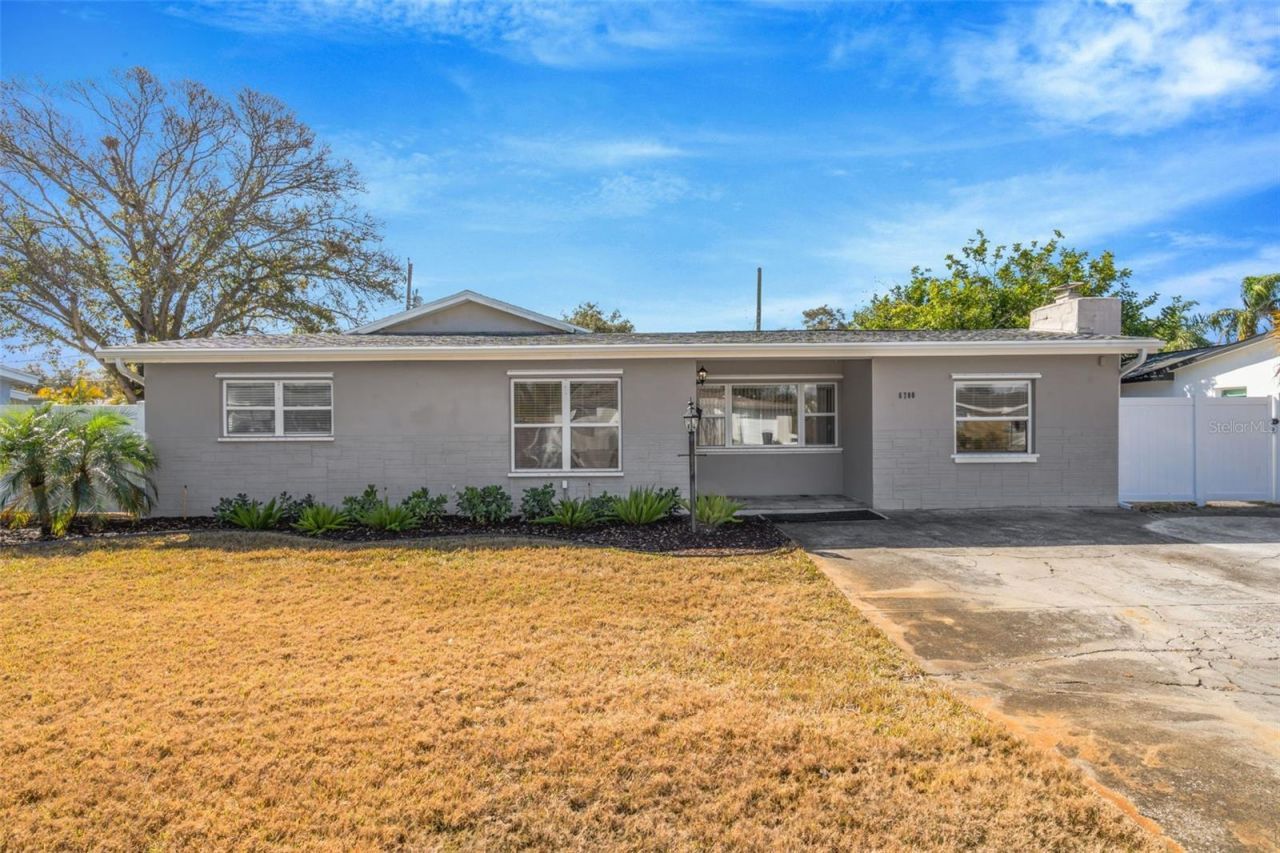 6700 33rd Avenue N, Saint Petersburg, FL 33710 Photo
