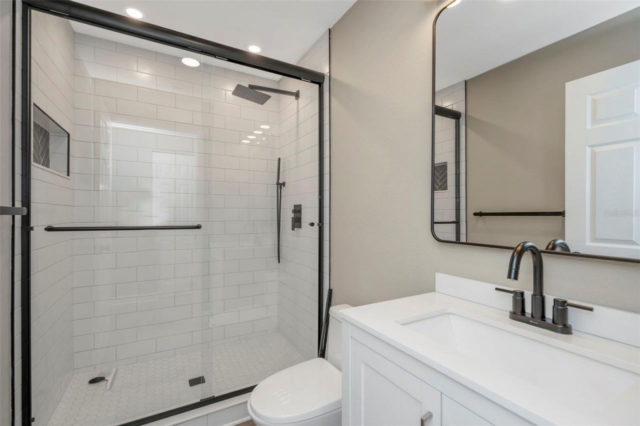 6700 33rd Avenue N, Saint Petersburg, FL 33710 Photo