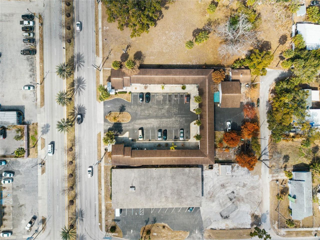 619 N Ridgewood Avenue, Daytona Beach, FL 32114 Photo