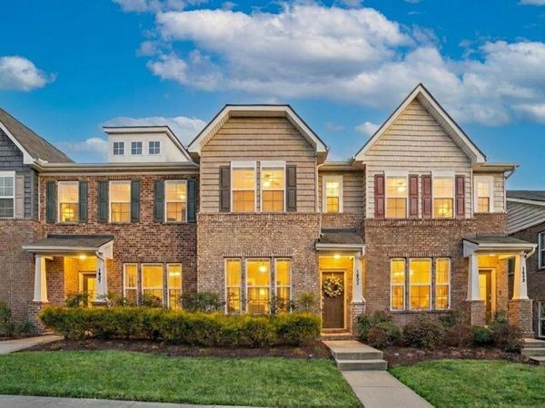 1055 Henley Pvt Ln, Gallatin, TN 37066