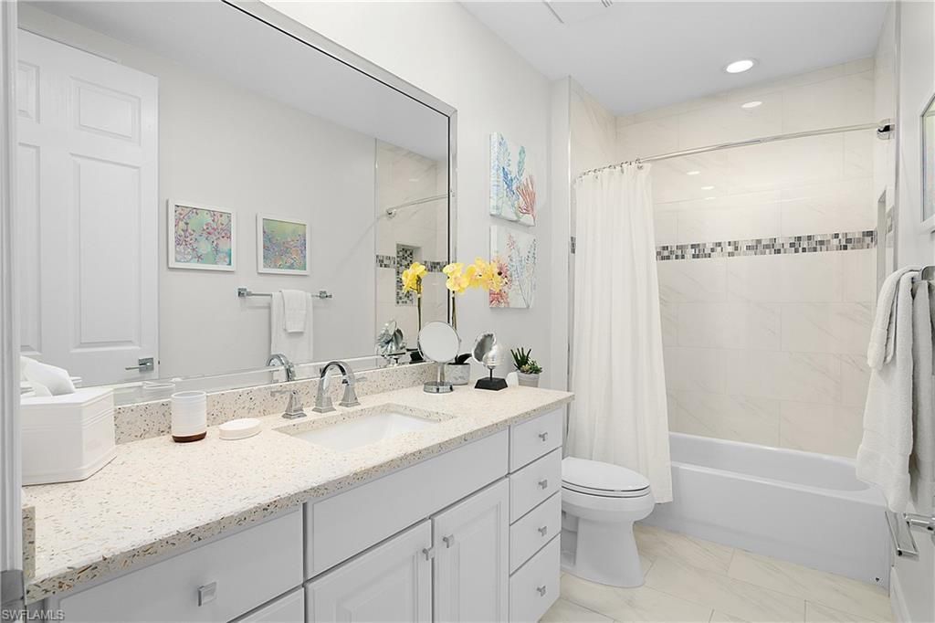 3099 Lancaster Dr, Unit 7-701, Naples, FL 34105 Photo